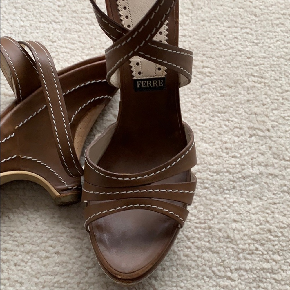 Platform sandals